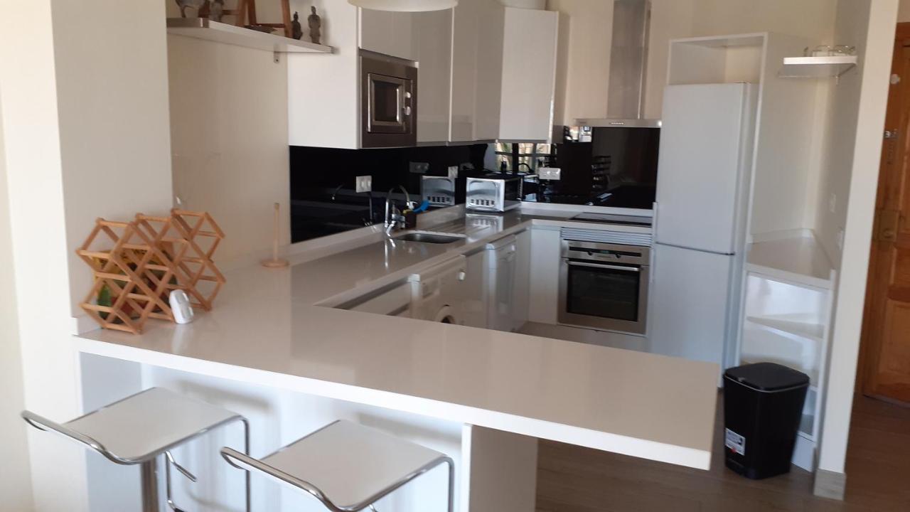 Amplio Piso Al Lado De La Playa En Nerja Apartman Kültér fotó