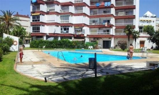 Amplio Piso Al Lado De La Playa En Nerja Apartman Kültér fotó