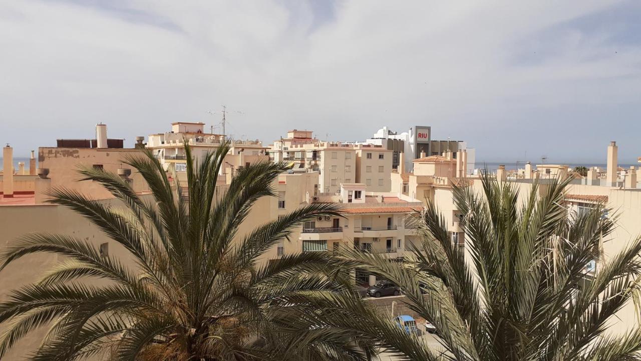 Amplio Piso Al Lado De La Playa En Nerja Apartman Kültér fotó